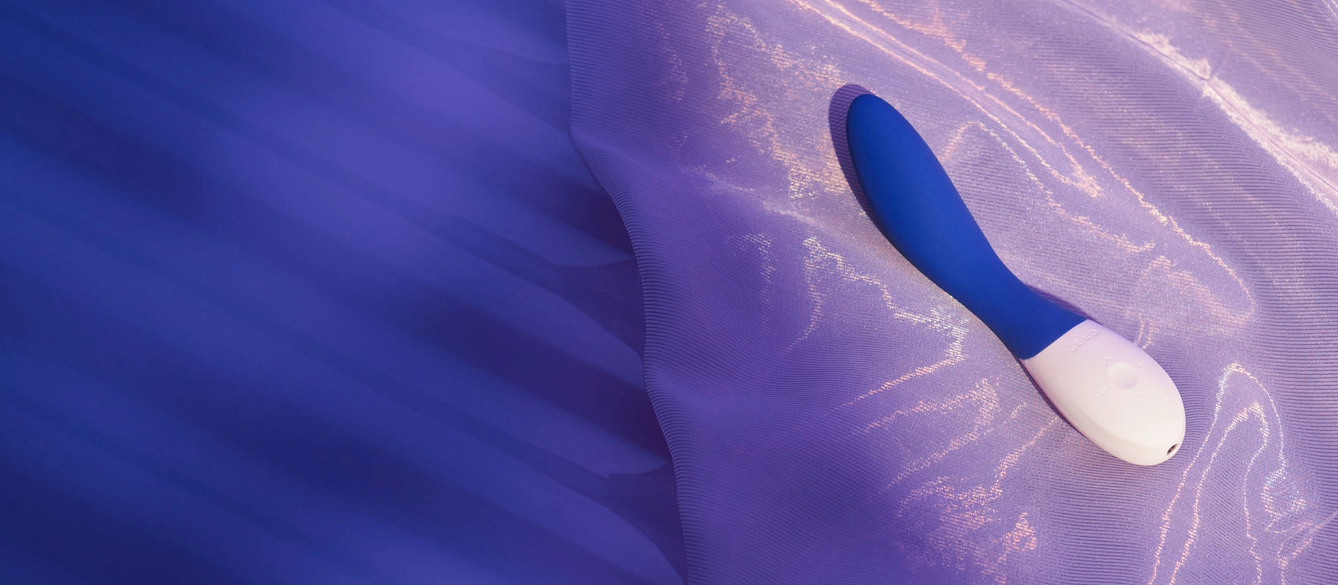 Thanks to special WaveMotion™ technology and two synchronized motors, MONA Wave™ moves like a subtle wave.