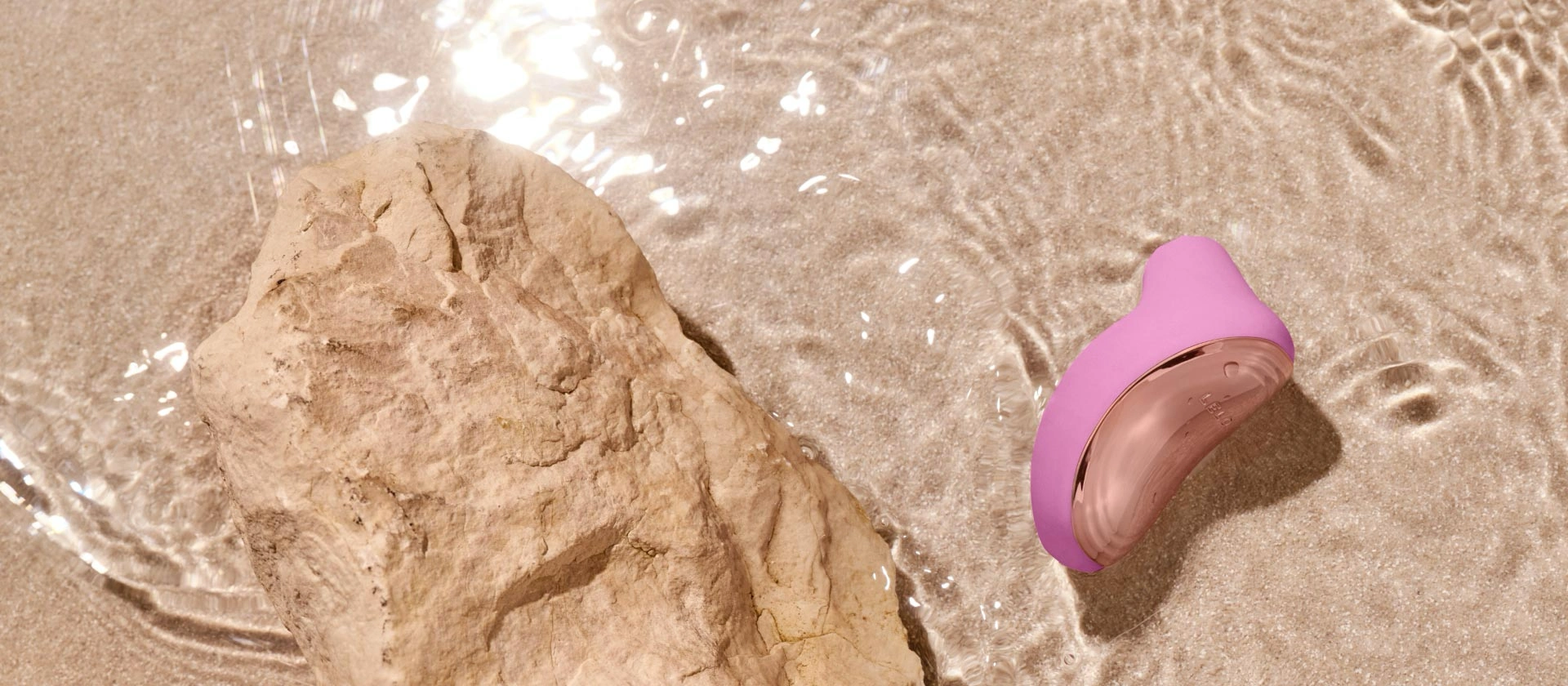 Instead of conventional vibrations, SenSonic™ technology uses sonic pulses that resonate deep into the internal structure of the clitoris for an entirely new sensation.