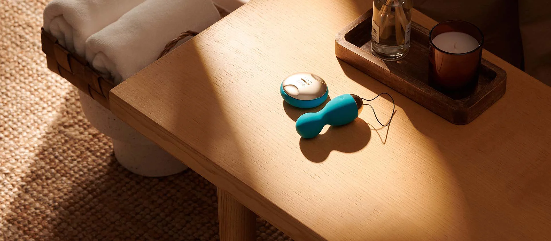 SenseMotion™ technology allows you to use the motion-sensitive remote controller to increase pleasure with the flick of a wrist.