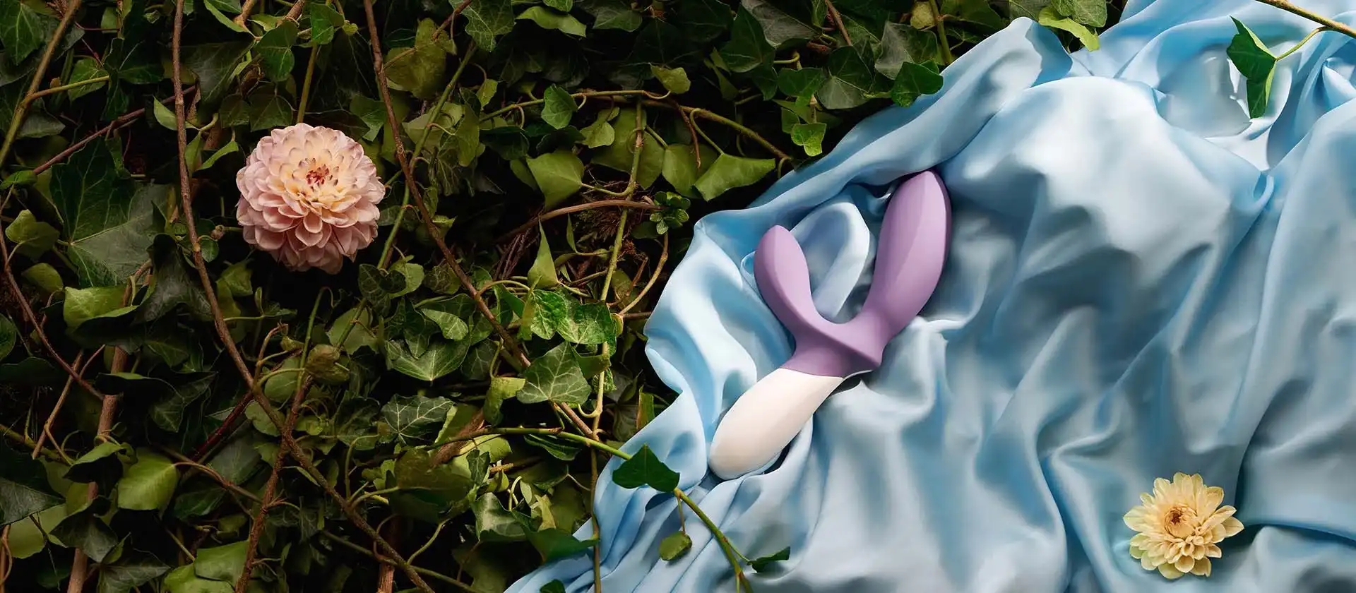 Thanks to LELO’s WaveMotion™ technology, the sculpted tip of LOKI Wave™ 2 surges in a finger-like massage like no other vibrator, reaching your prostate with ease.